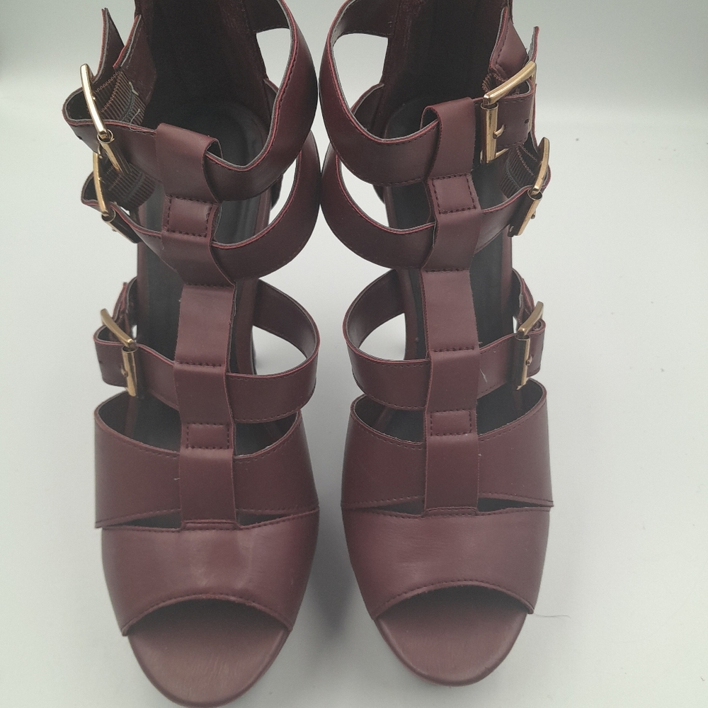 Charlotte Russe steletos size 8 brown platform open toe.